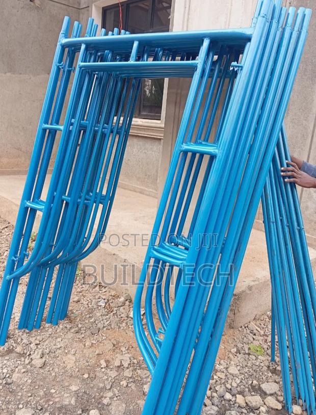 Certified Scaffolding Safety Ladders - thumbnail 2