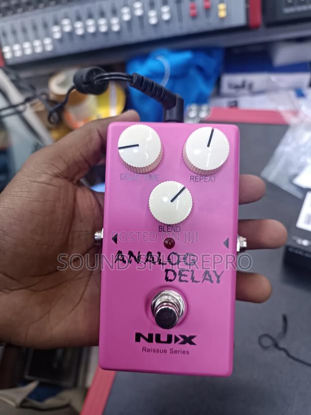 Nux Analog Delay Guitar Pedal - main view