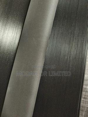 Ribbed Rubber Mat for Hallways - thumbnail 2