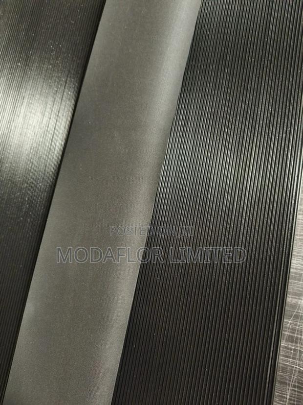 Ribbed Rubber Mat for Hallways - main view