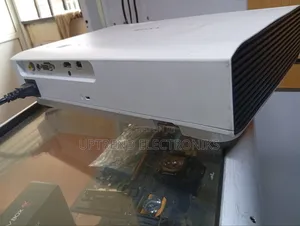 Sony Dx102 – Refurbished Projector