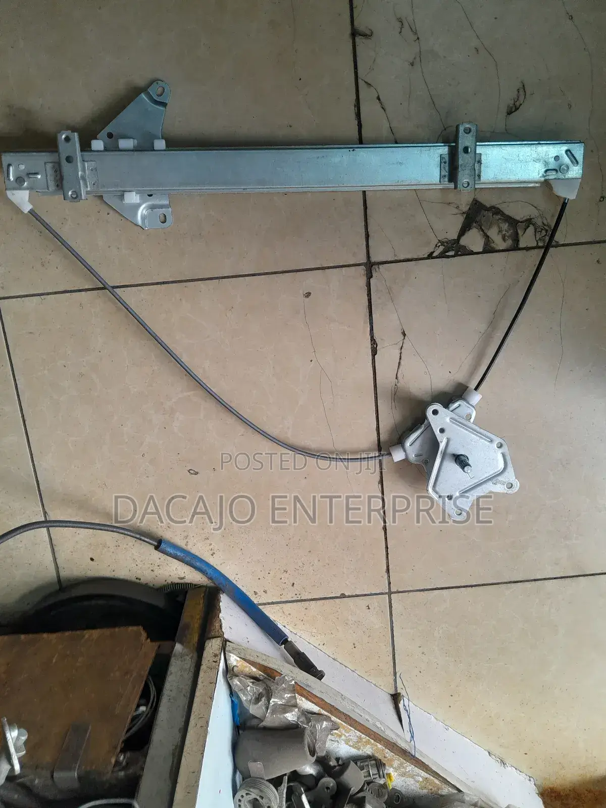 Quality Manual Window Regulator Nissan Sahara Left and Right