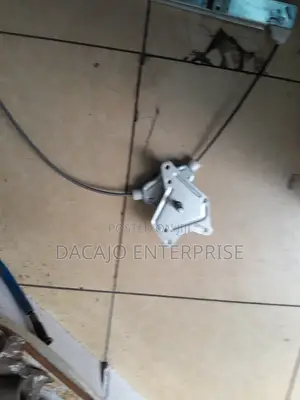 Quality Manual Window Regulator Nissan Sahara Left and Right