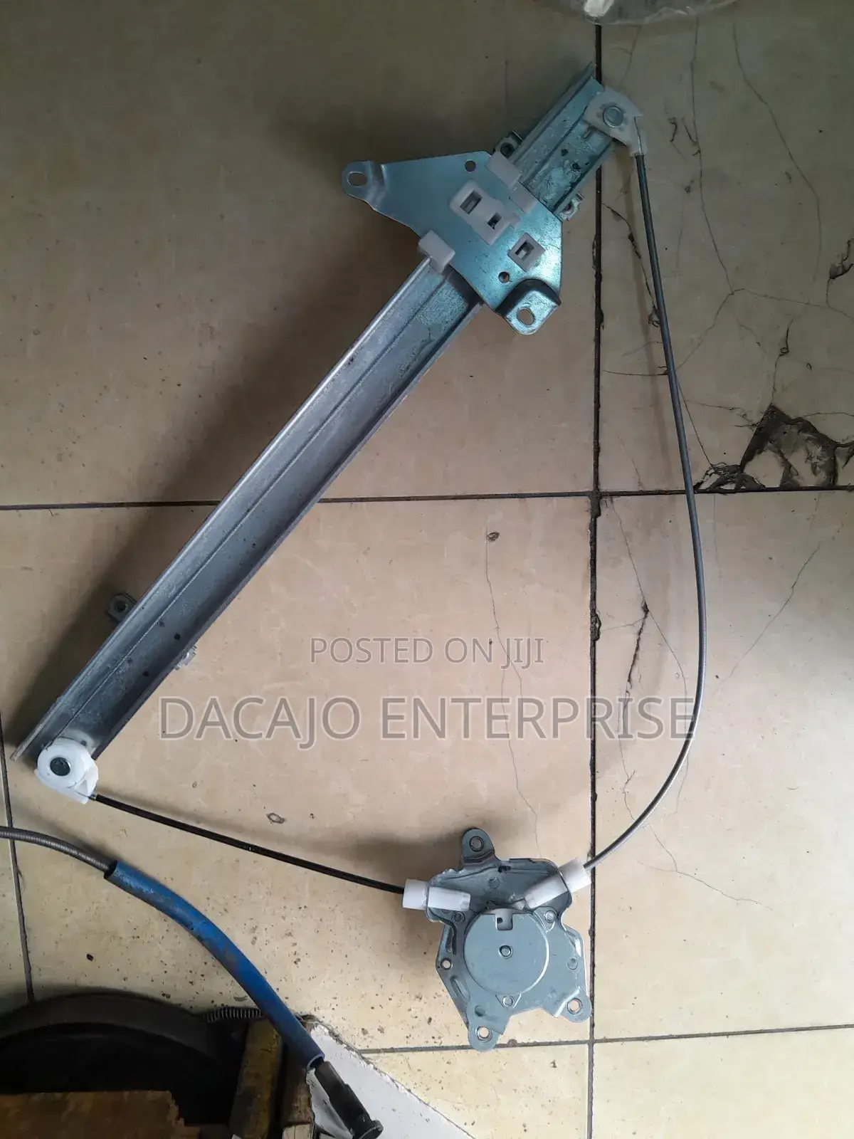 Quality Manual Window Regulator Nissan Sahara Left and Right