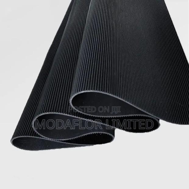 Enhanced Grip Ribbed Rubber Mat - main view