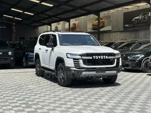 Toyota Land Cruiser 2021 Pearl