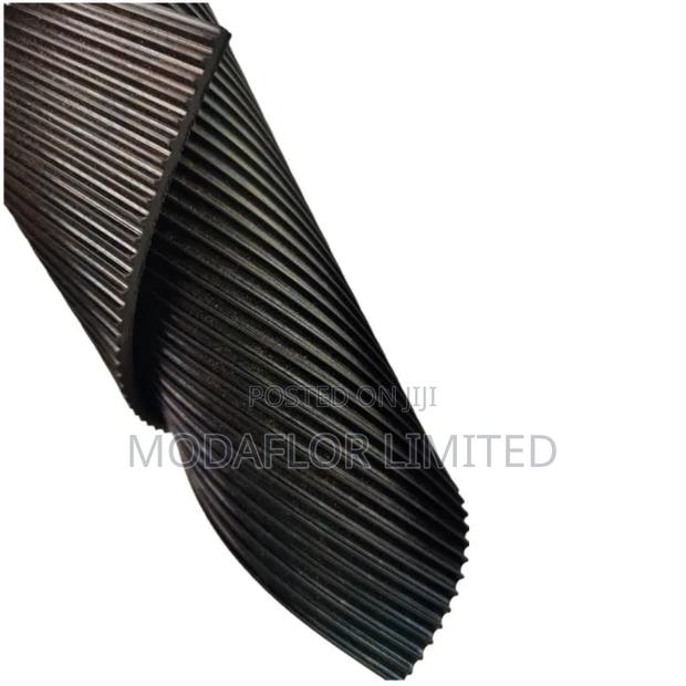 High Quality Ribbed Mat - main view