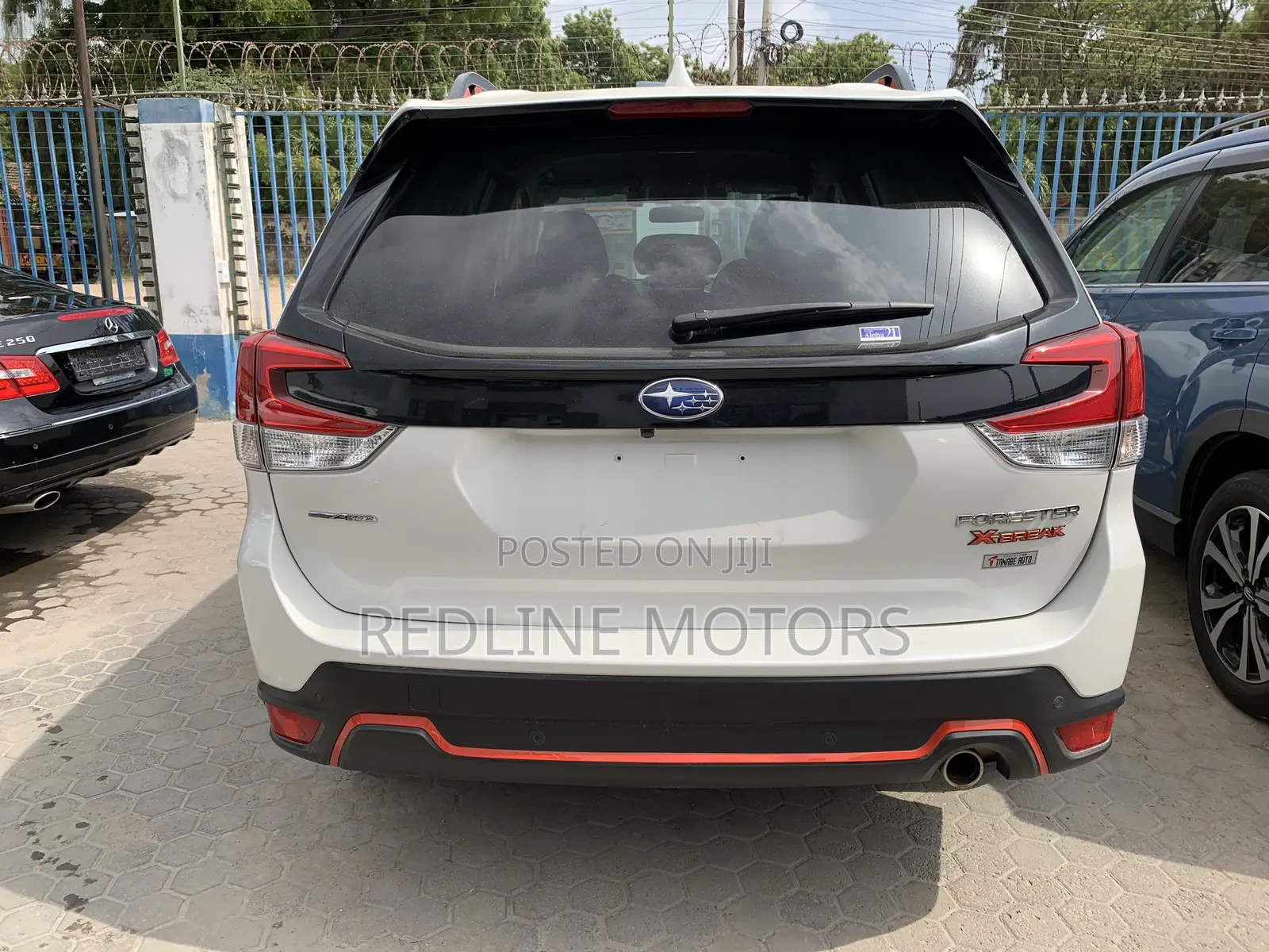 Subaru Forester 2.5i Limited AWD 2018 White