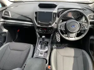 Subaru Forester 2.5i Limited AWD 2018 Blue
