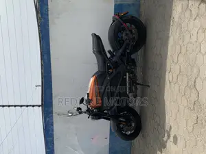 Harley-Davidson 2020 Orange
