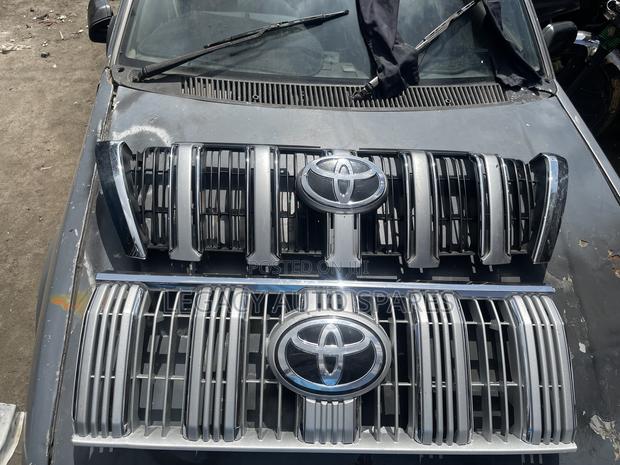 Toyota Prado 165 Grille - thumbnail 3