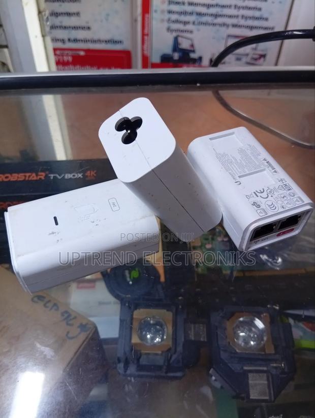 Ubiquiti 24v Power Injector – Uk Import - main view