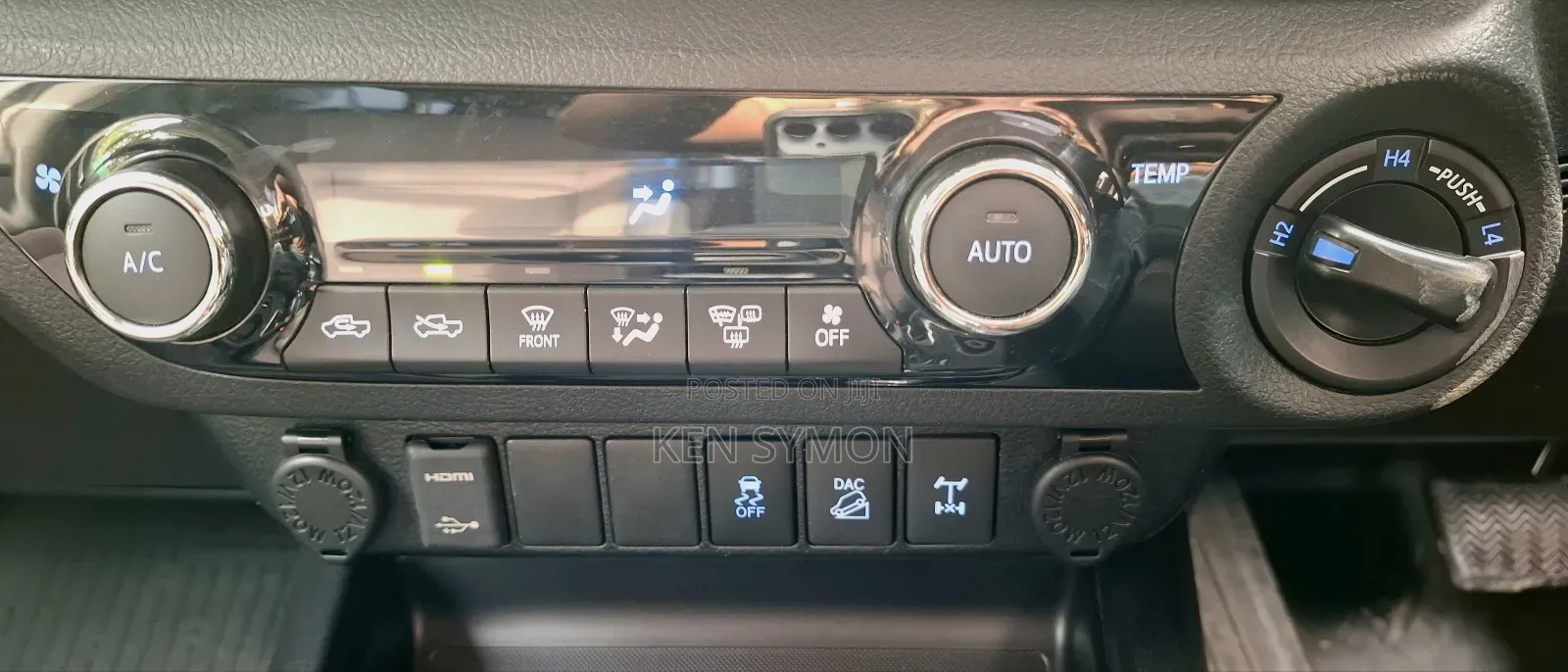 Toyota Hilux SR5 4x4 2018 White
