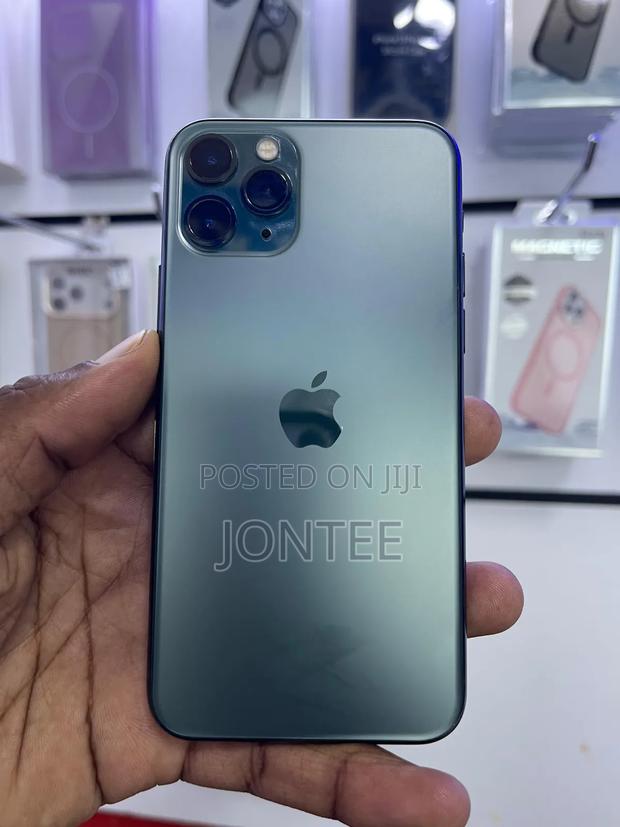 Apple iPhone 11 Pro 256 GB Green - thumbnail 3