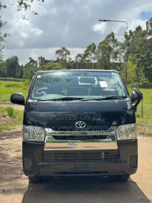 Toyota HiAce 2019 Black