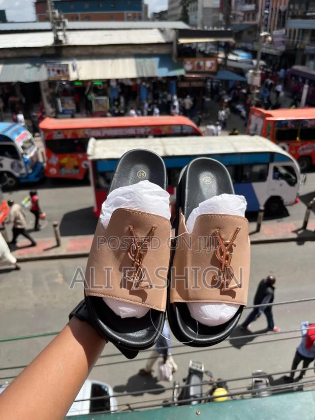 Ysl Sandals for Ladies - thumbnail 3