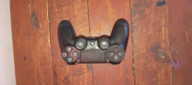 Sony Ps4 Machine - thumbnail 2