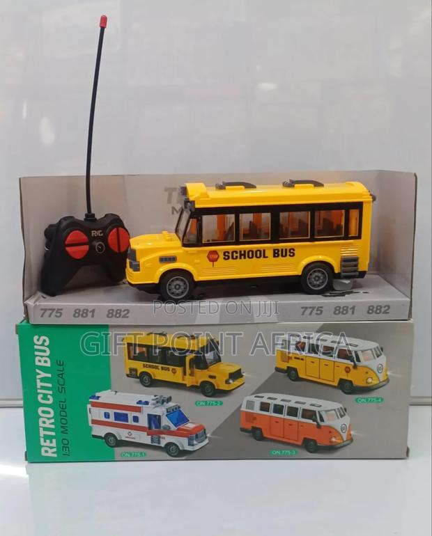 Remote Controlled School Bus With Light And Music For Kids - thumbnail 2