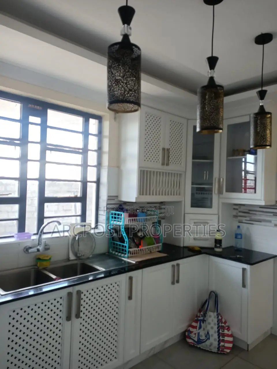 4bdrm Maisonette in Katani for sale