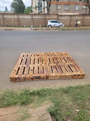 Spacious 5ft× 6ft Pallet Bed-Wooden Touch. 007