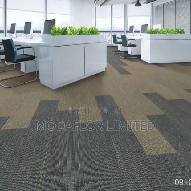 Stylish Carpet Tiles for Living Room and Offices