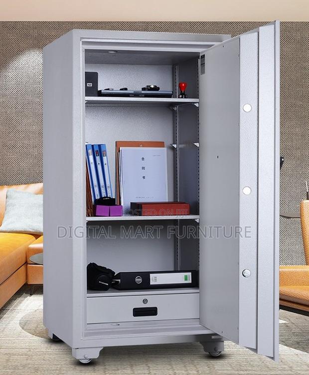 White Digital Money Safe Box - thumbnail 11