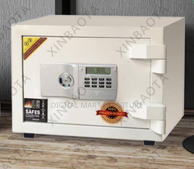 White Digital Money Safe Box - thumbnail 10