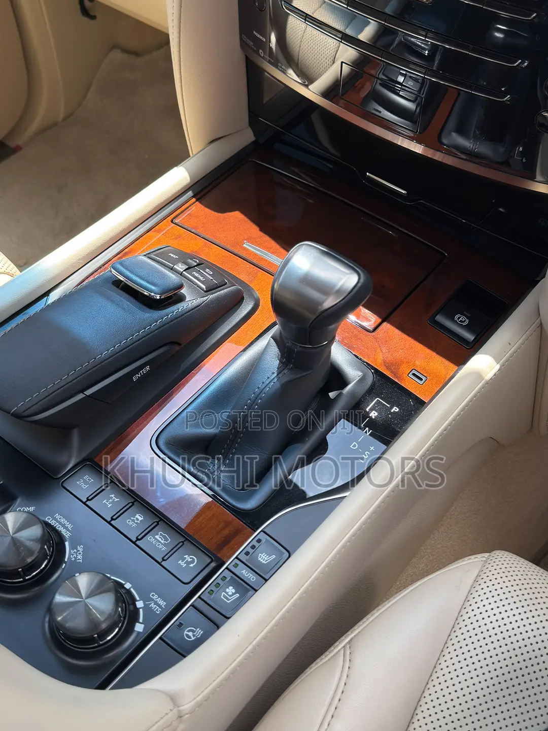 Lexus LX 2019 Pearl