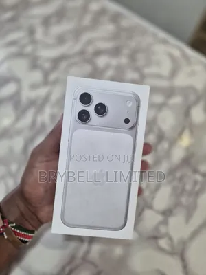 New Apple iPhone 17 Pro Max 256 GB Silver