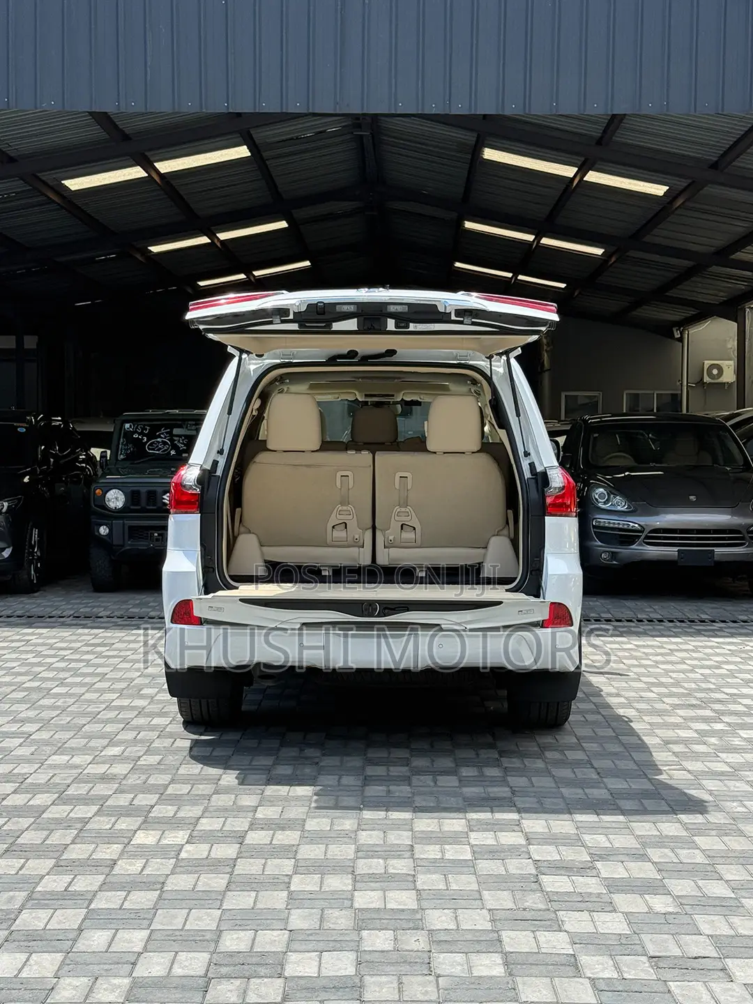 Lexus LX 2019 Pearl