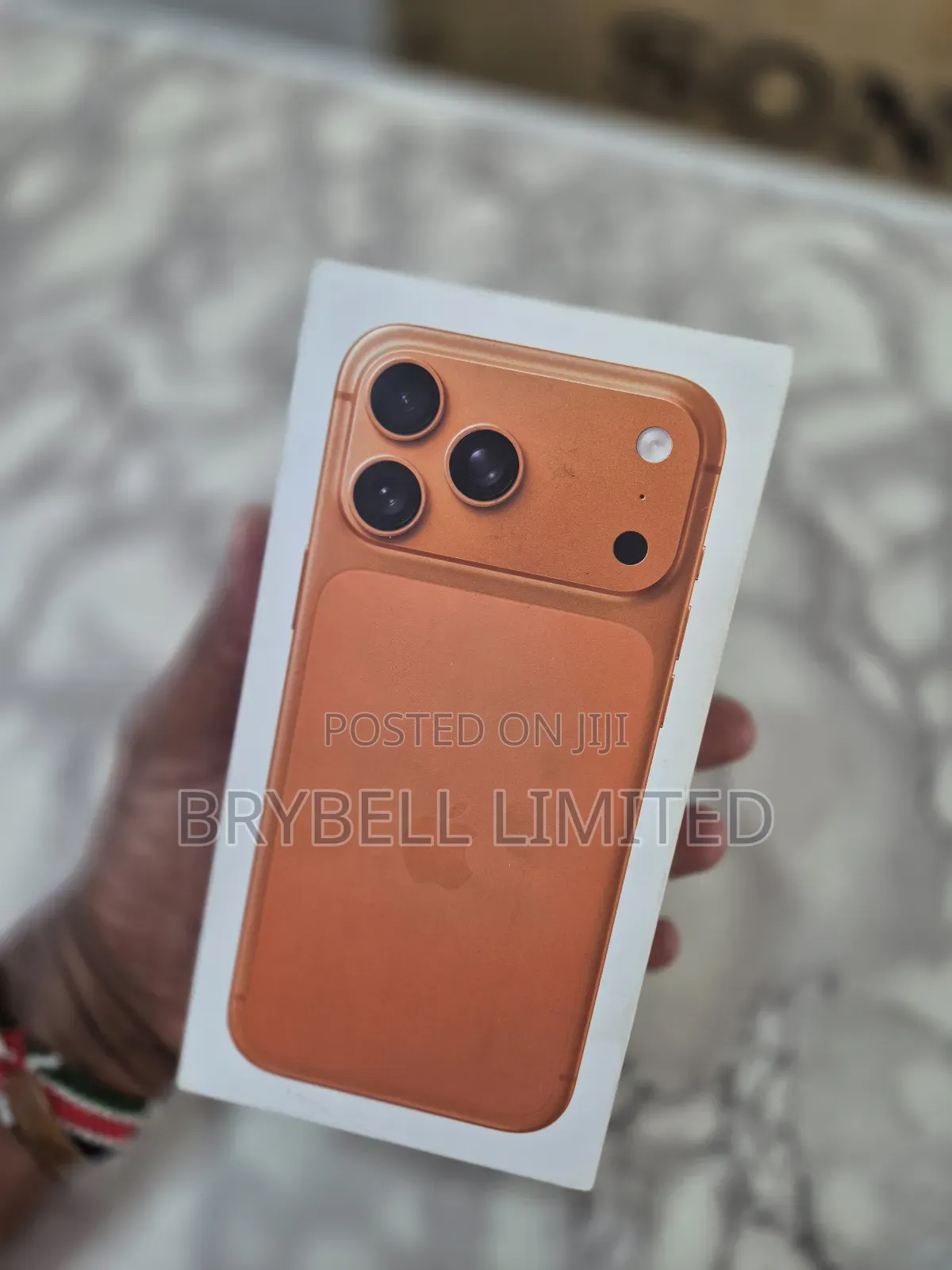 New Apple iPhone 17 Pro Max 256 GB Orange
