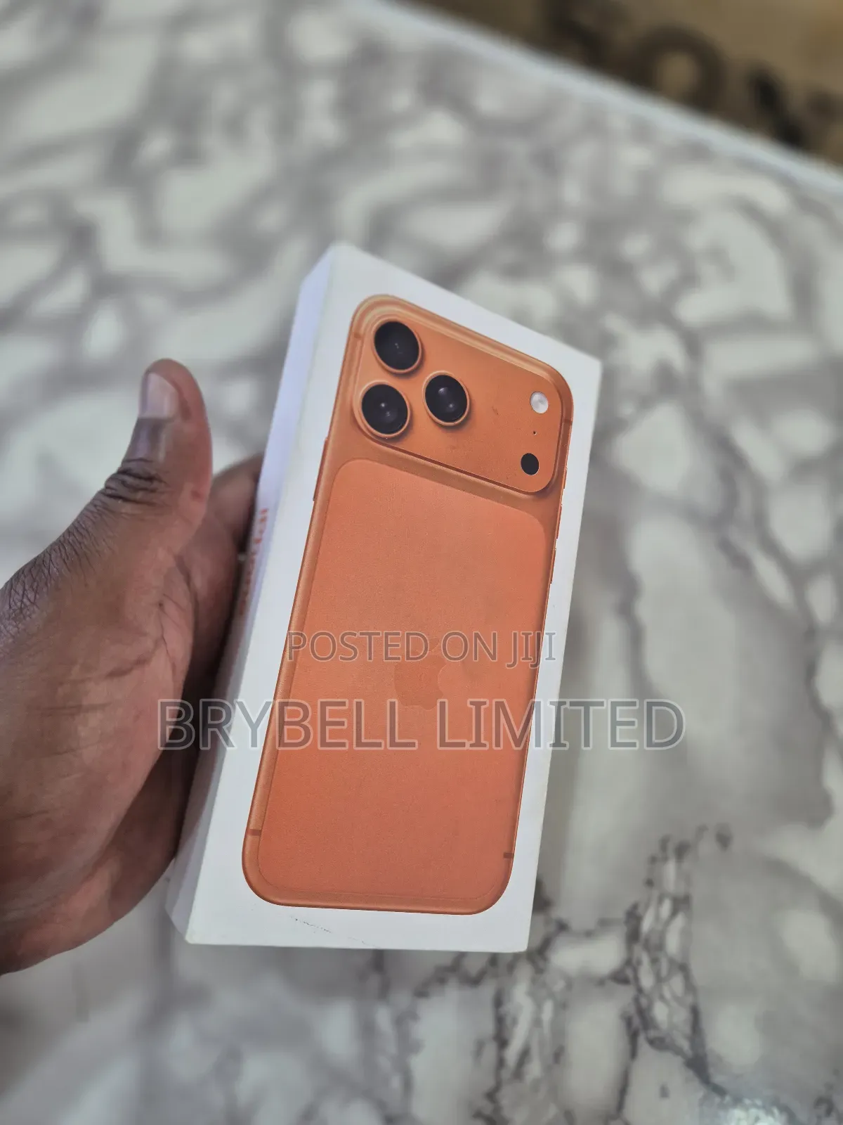 New Apple iPhone 17 Pro Max 256 GB Orange