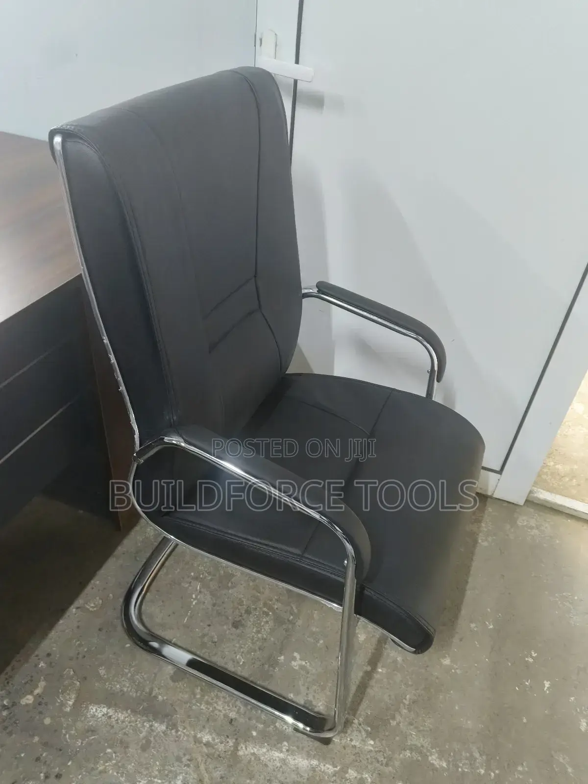 Executive Visitor's Chair