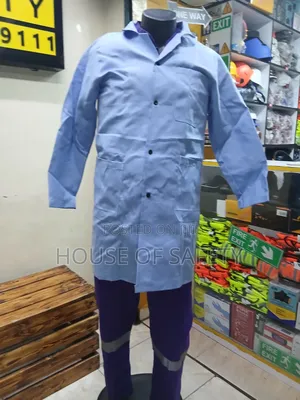 Dacron Dustcoat in Sky Blue in Kenya