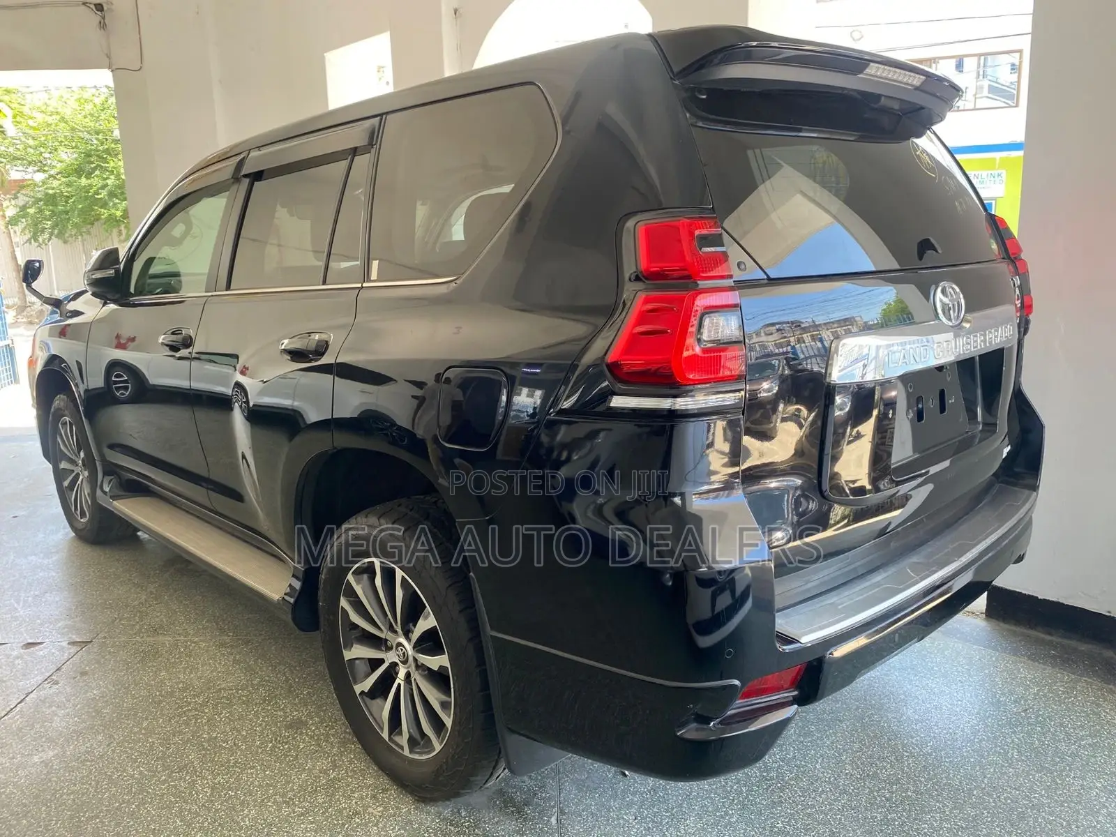 Toyota Land Cruiser Prado 2018 Black