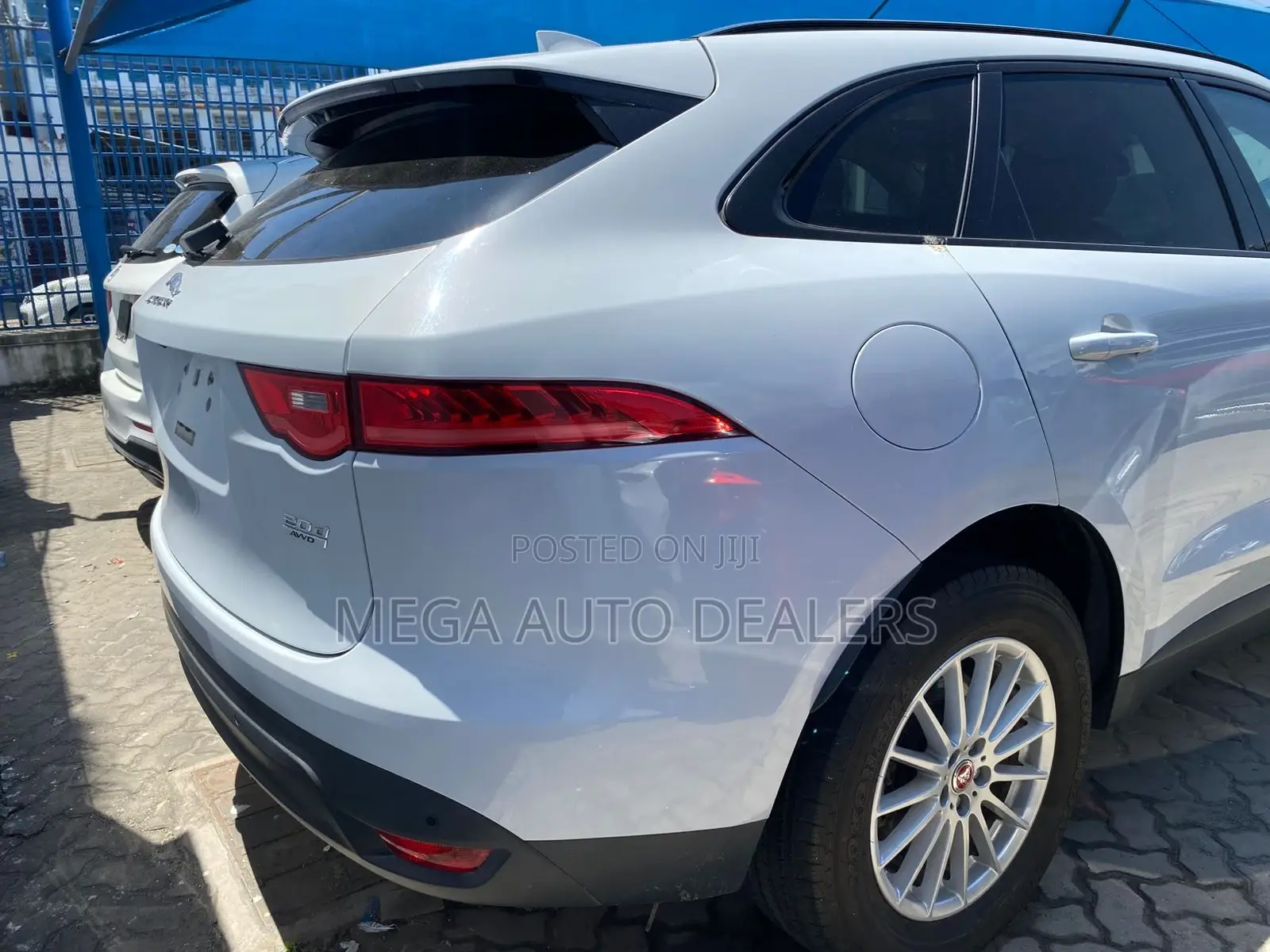 Jaguar F-Pace 2018 Blue
