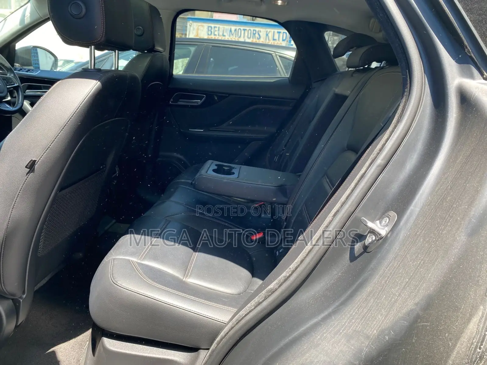 Jaguar F-Pace 2018 Blue