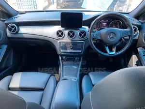 Mercedes-Benz GLA-Class 2018 White