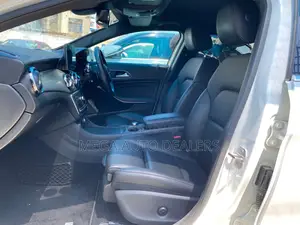 Mercedes-Benz GLA-Class 2018 White