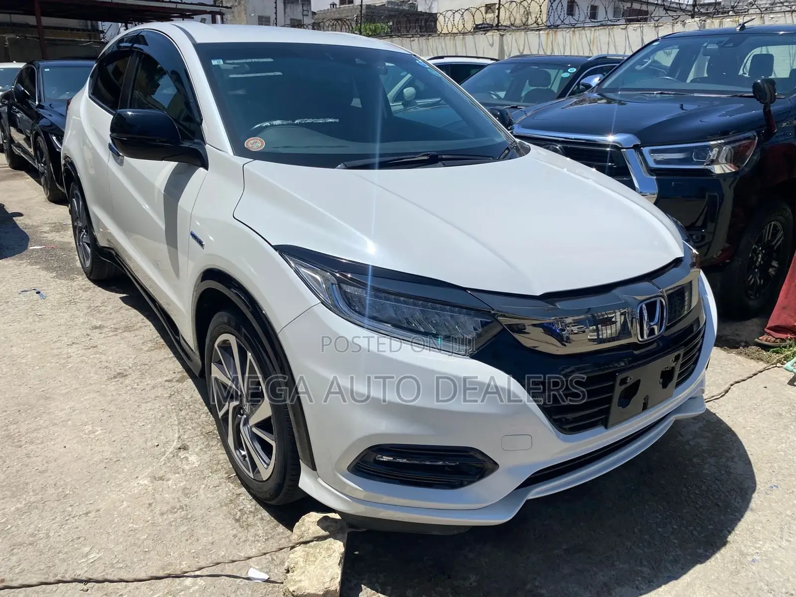 Honda Vezel 2018 White