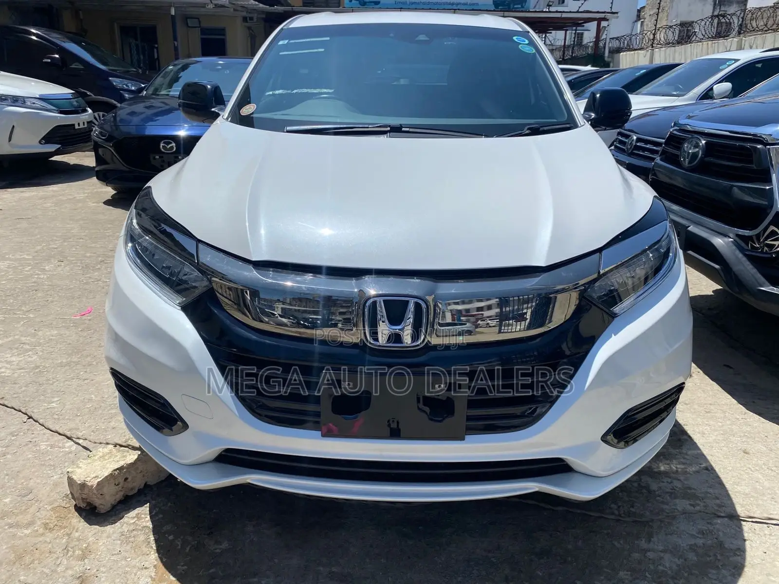 Honda Vezel 2018 White