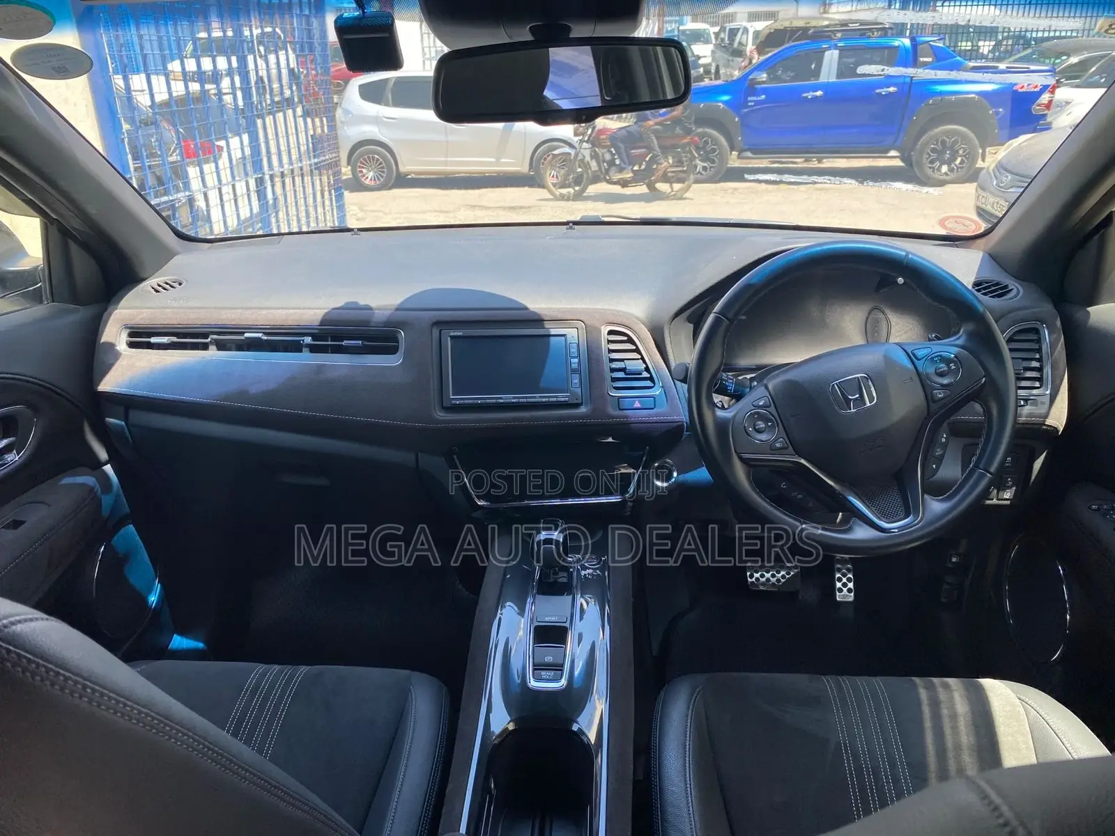 Honda Vezel 2018 White