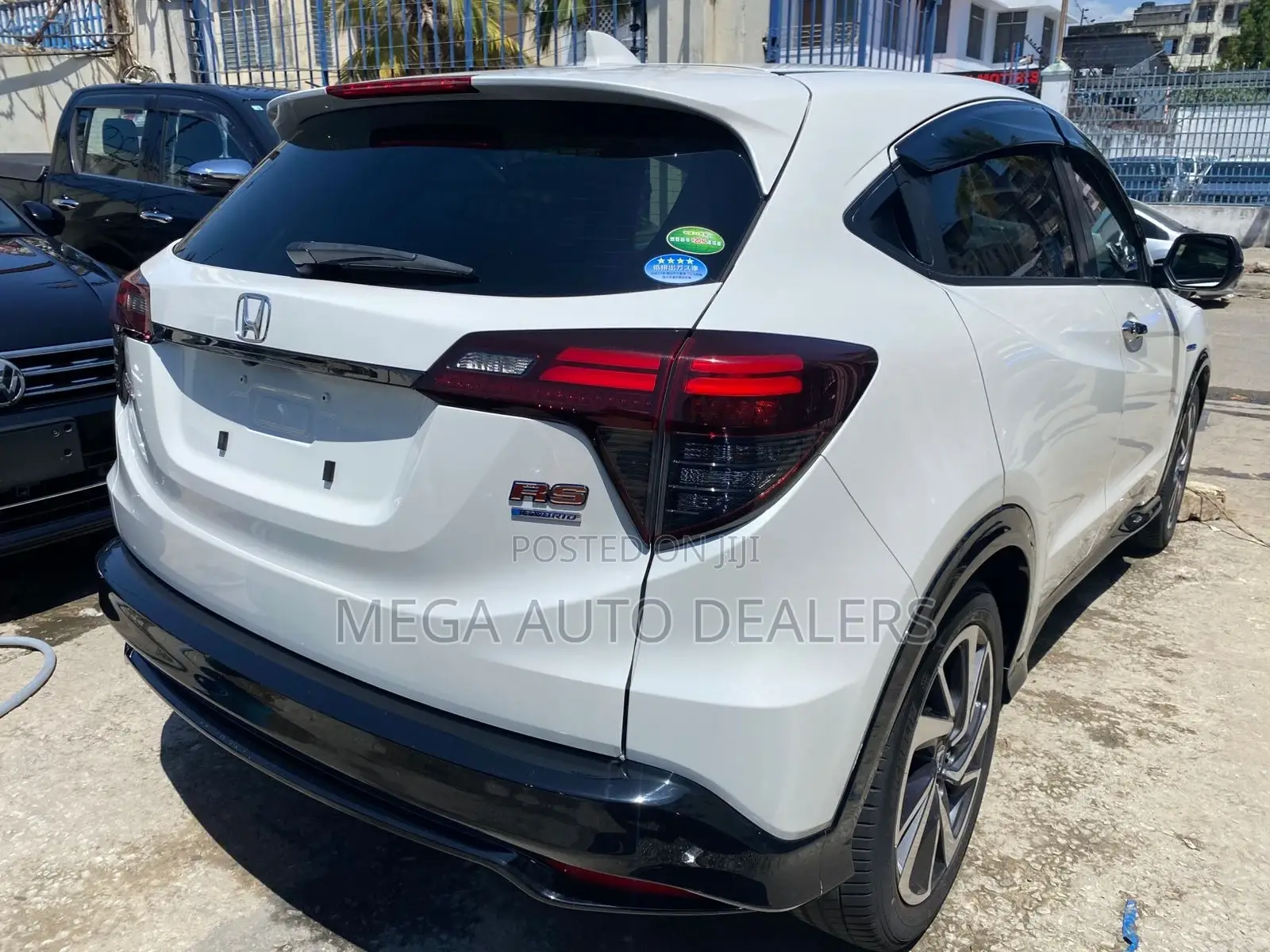 Honda Vezel 2018 White