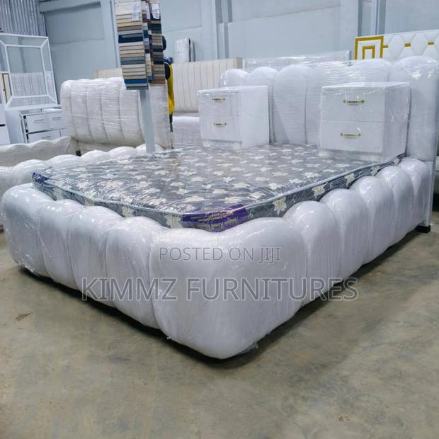 Bubble Bed 5×6 With Mattress and Side Drawers