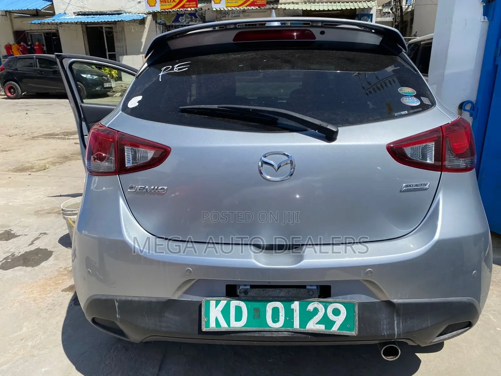 Mazda Demio 2018 Silver
