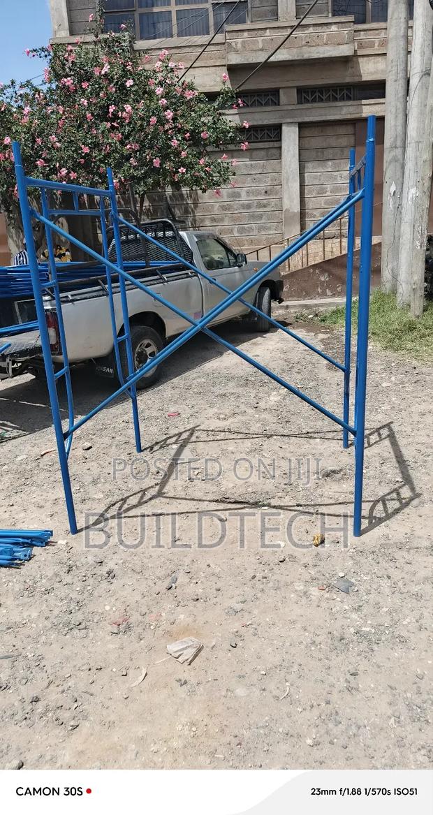 Rust Resistant Safety Scaffolding Ladders