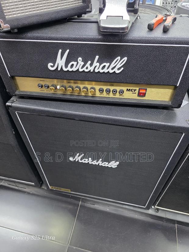 Marshall MCF 300b Bass Guitar Combo - main view