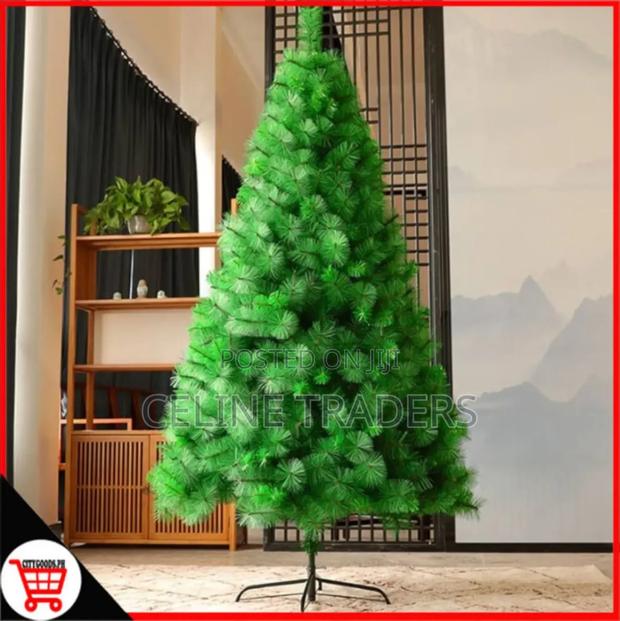 *Christmas Trees*
*Pine Shape* 
*7ft(210cm)