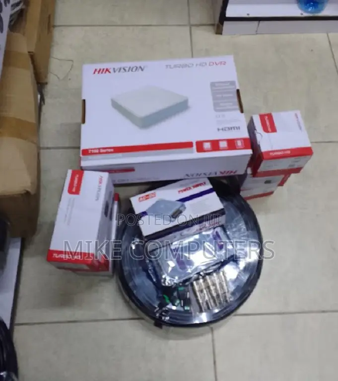Hikvision 1080p 4 Cameras CCTV Kit Auto Tracking High Quality Material