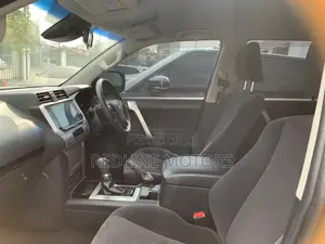 Toyota Land Cruiser Prado 2.8 2018 Black